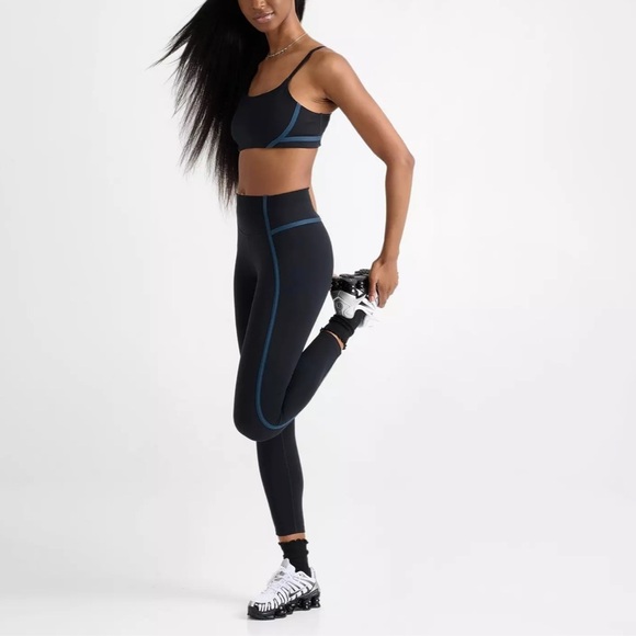 NIKE Women’s One Dri Fit High Waisted 7/8 Leggings Black Size L NEW - Picture 1 of 11